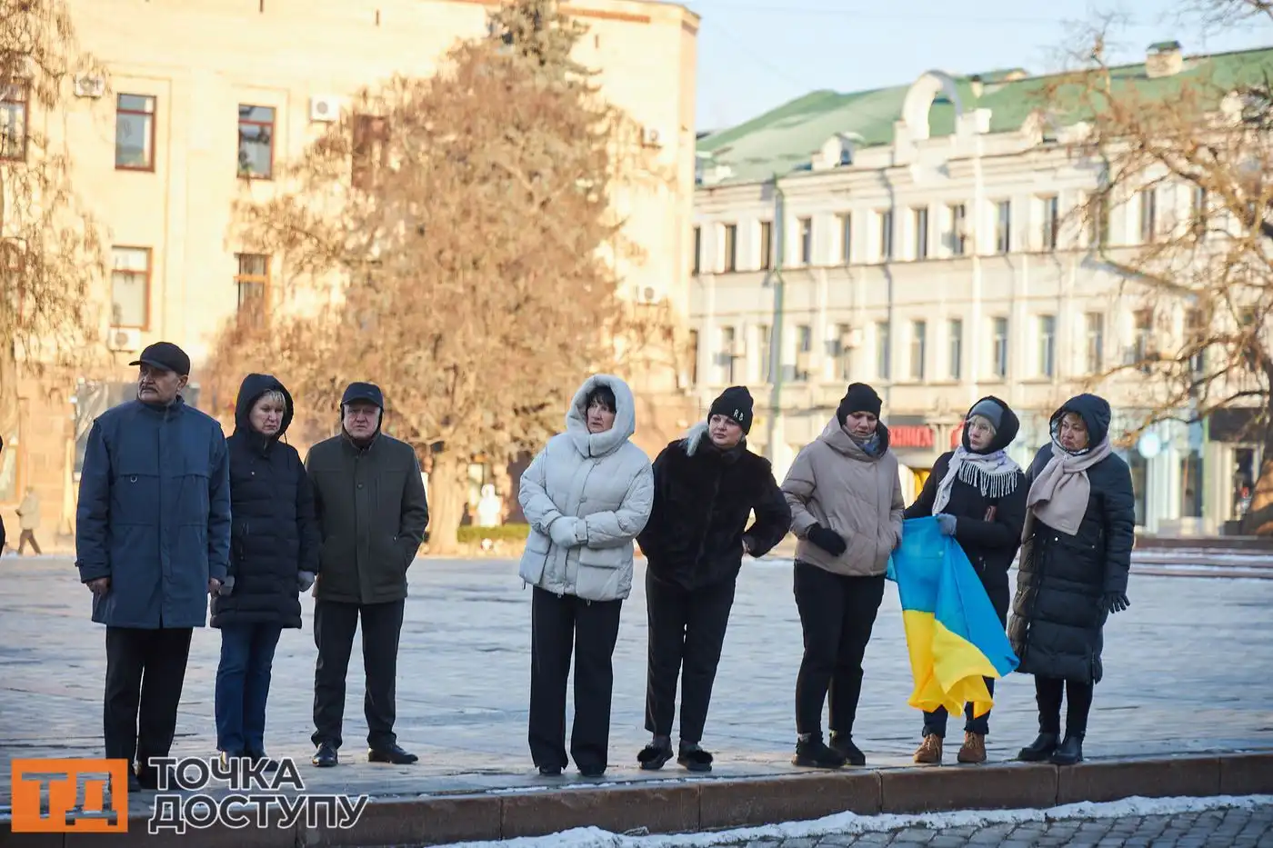 Мешканці Кропивницького навколішки провели в останню путь захисників, які загинули на війні з російським агресором.