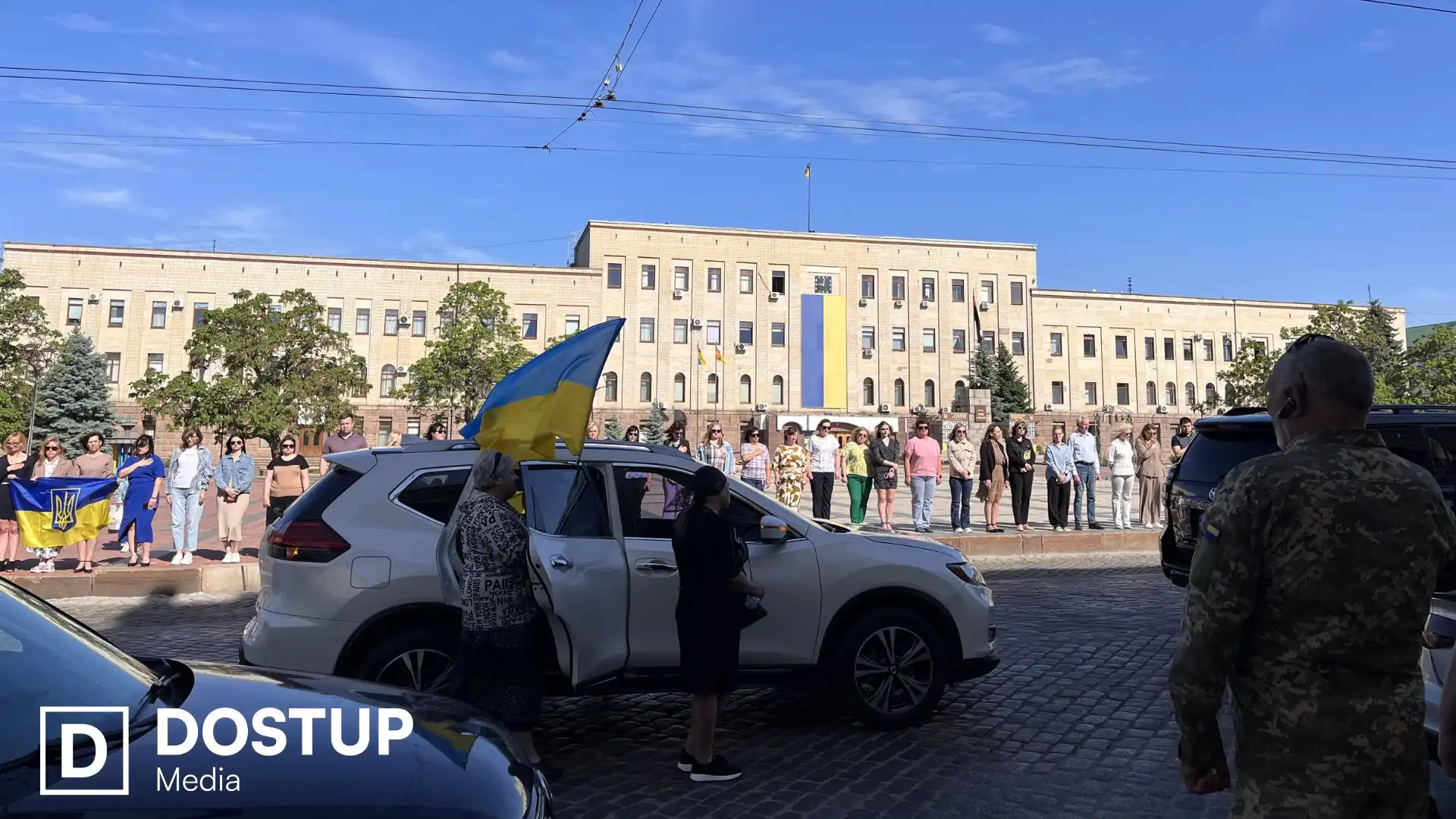 У Кропивницькому попрощалися з чотирма захисниками: містом проїхав траурний кортеж