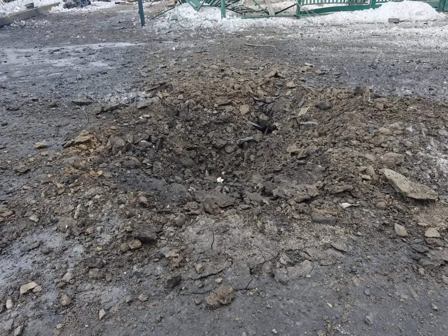 Вирва під падіння безпілотника