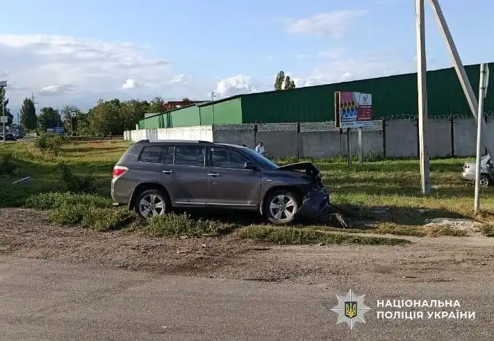 В Олександрії сталася смертельна ДТП: водій загинув, неповнолітній пасажир в реанімації