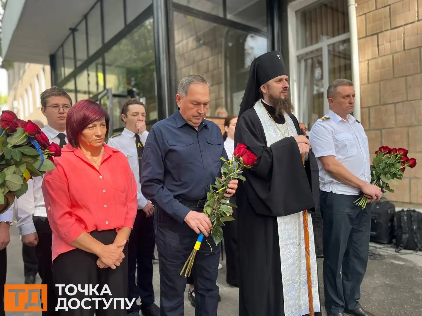 У Кропивницькому відкрили меморіальну дошку льотчику, який загинув у повітряному бою над містом