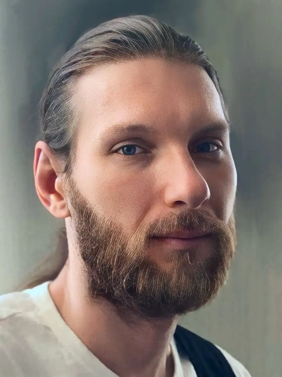 Антон Яковенко