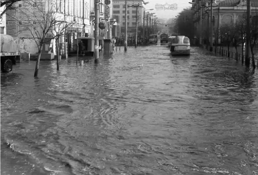 Паводок у центрі Кропивницького - історичні фото
