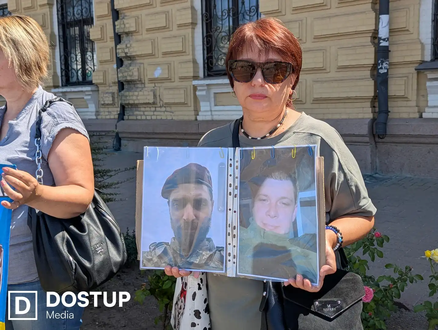 Інна прийшла на акцію заради свого сина Ігоря Яровенка