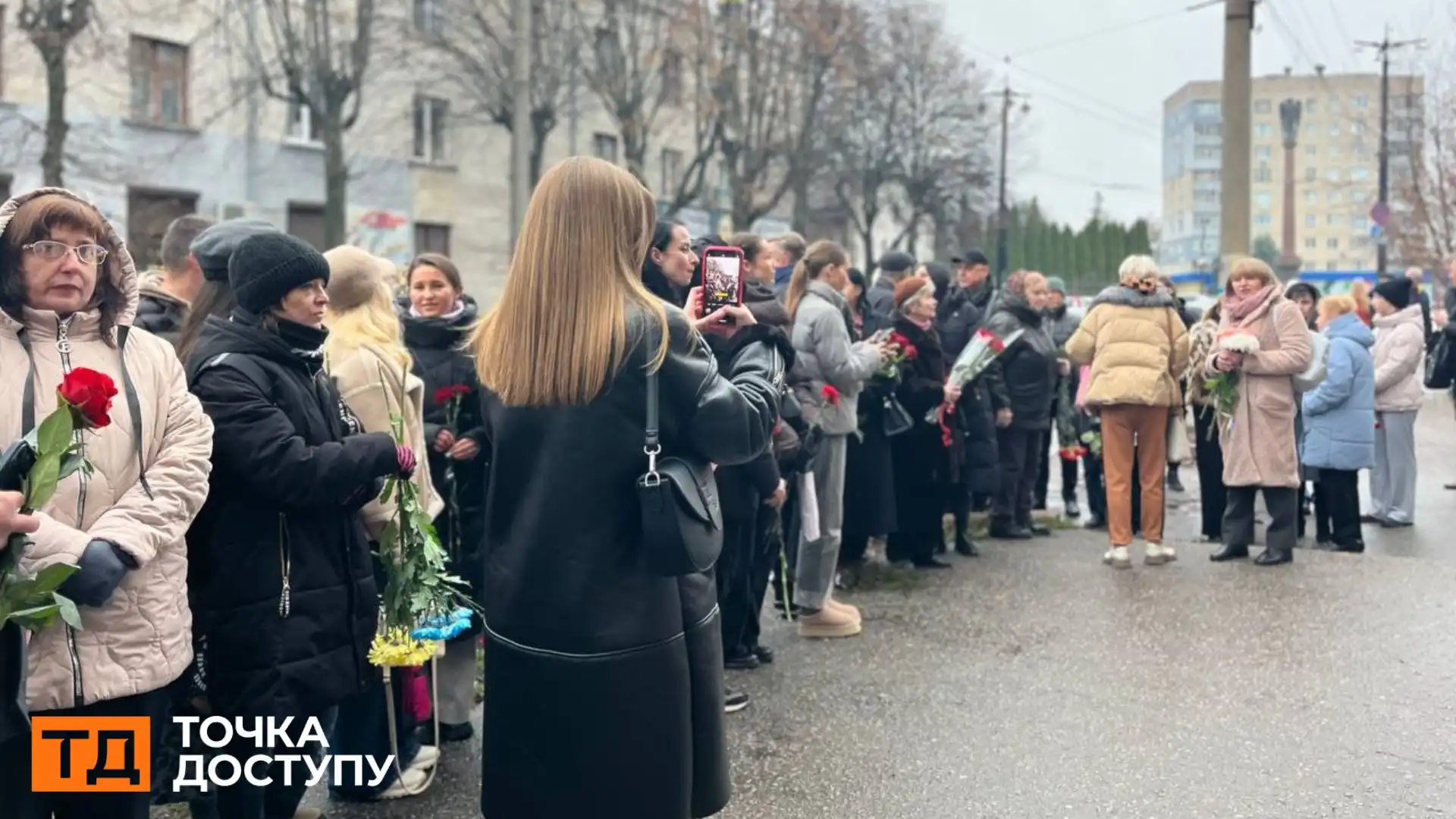 До 100-річчя з дня народження: пам’ятну дошку артисту Анатолію Кривохижі встановили у Кропивницькому
