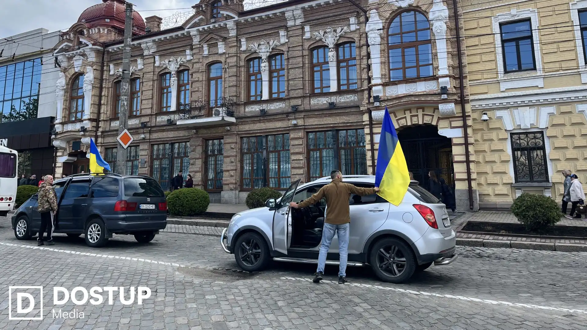 У Кропивницькому попрощалися з трьома полеглими захисниками