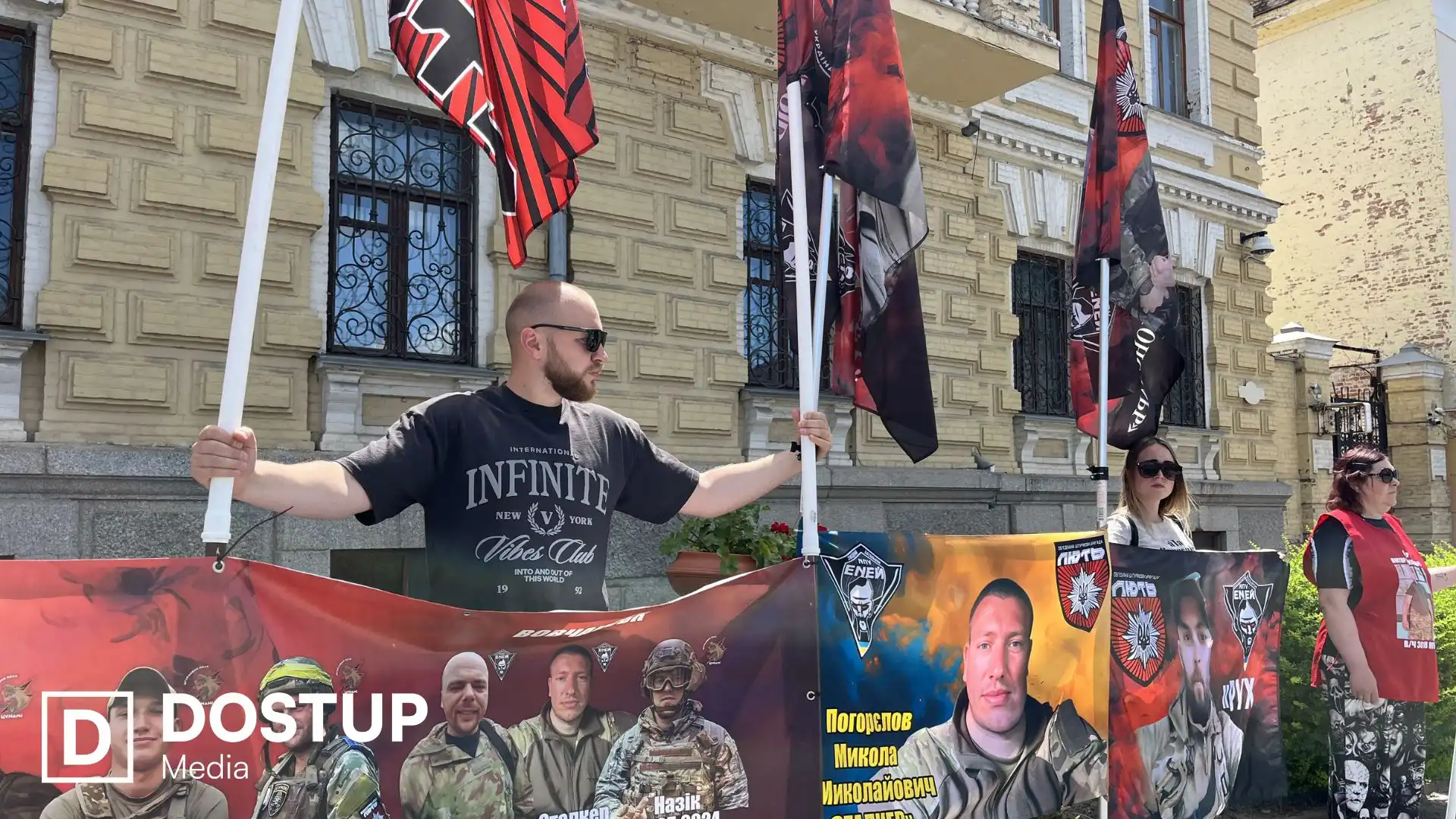 "Не мовчи! Полон вбиває!": щотижнева акція відбулася у центрі Кропивницького