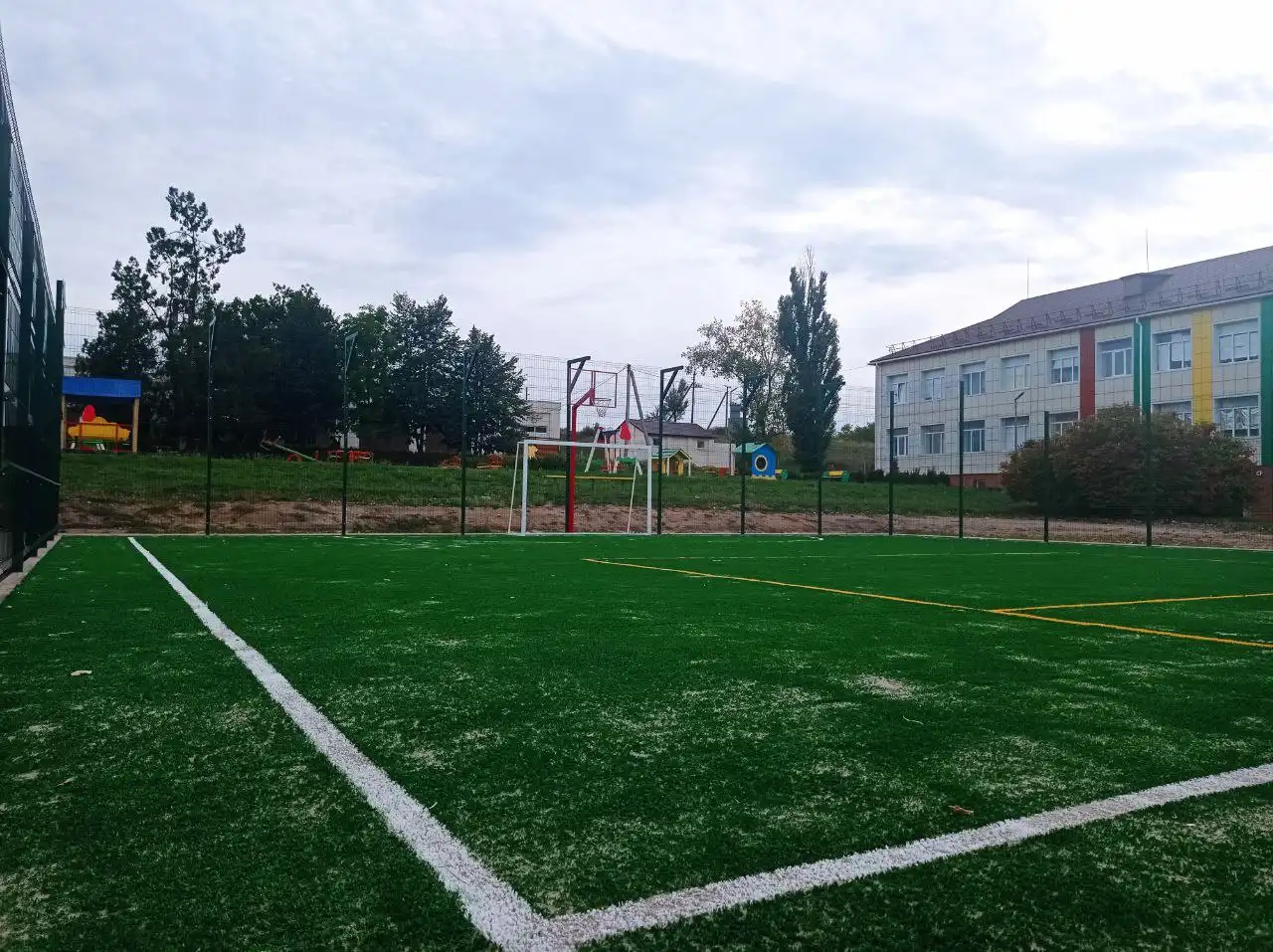 Нoвий спортмайданчик