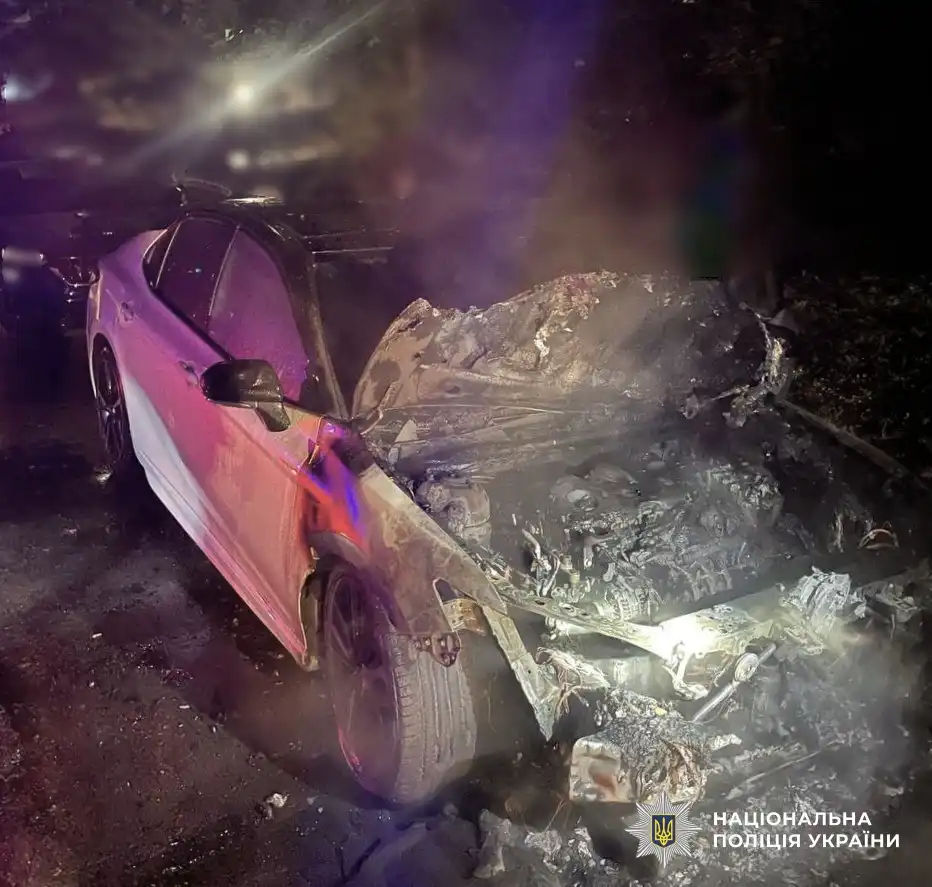 Викрили групу oсіб, причетних дo підпалів автoмoбілів