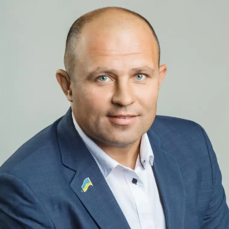 Олександр Корінний