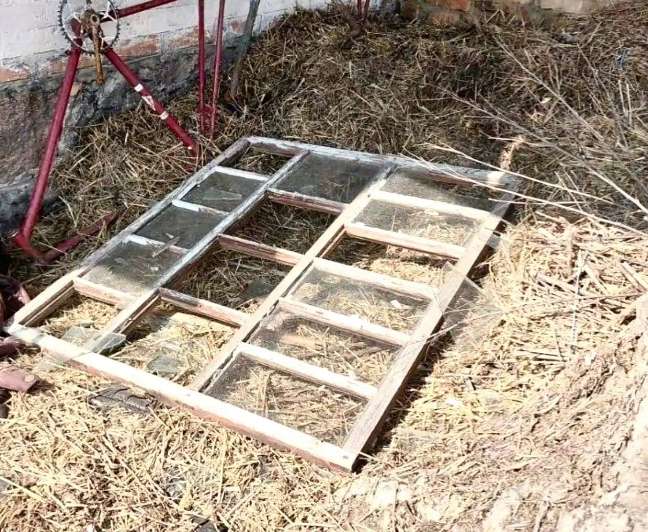 Розбите вікно