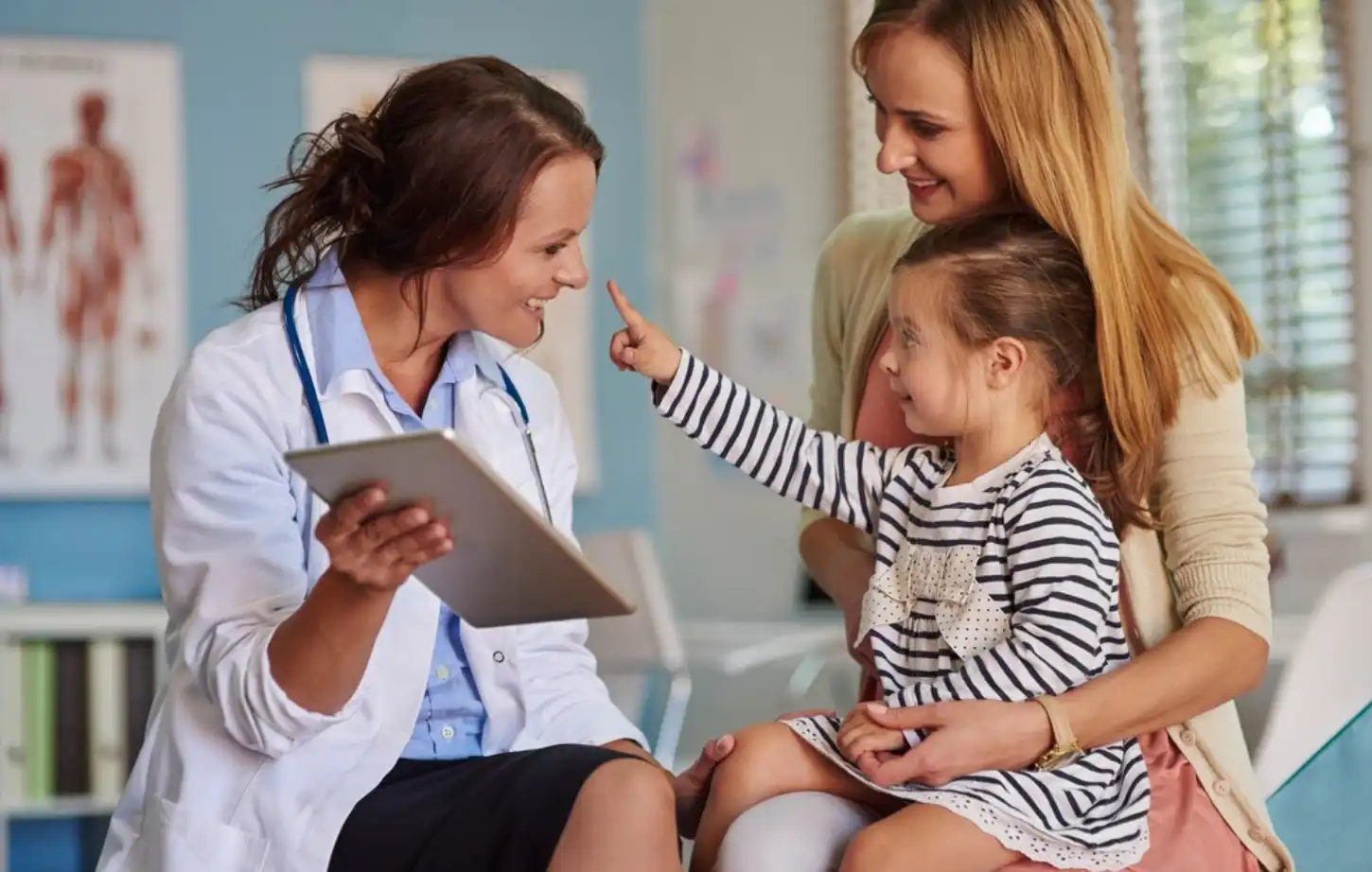 Дитячий гінеколог: коли варто звернутися