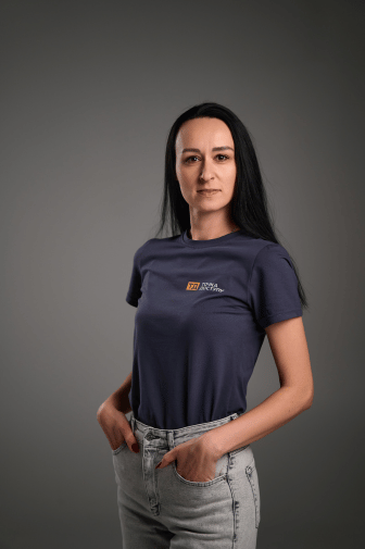 Журналістка