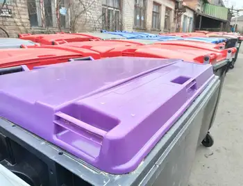 У Кропивницькому старі контейнери для сміття замінюють на нові (ФОТО) фото 1