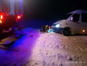 Негода на Кіровоградщині: майже 50 машин у снігу, 21 населений пункт без світла (ФОТО) фото 1